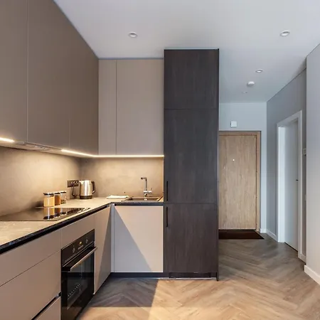 #stayhere Modern & Compact 1bdr Uptown