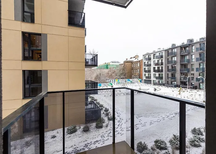 #stayhere Modern & Compact 1bdr Uptown