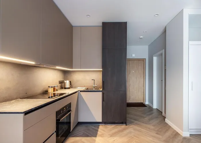 #stayhere Modern & Compact 1bdr Uptown