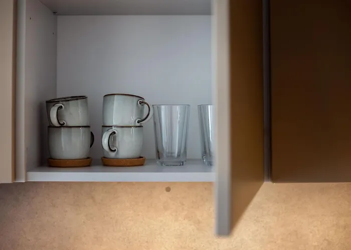 #stayhere Modern & Compact 1bdr Uptown